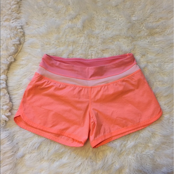 Lululemon Groovy Run Short, Pop Orange, Size 6 - Picture 5 of 9